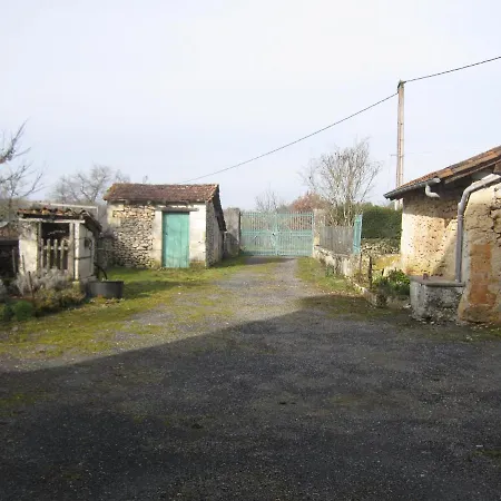 בית נופש La Faurie Bourdeilles